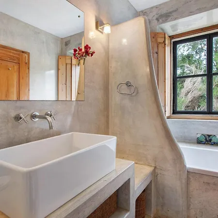 Big Red Barn - Spectacular Óbidos